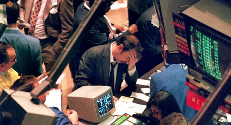 В 80-х годах 20 века для торговли стали использоваться портативные терминалы и компьютеры